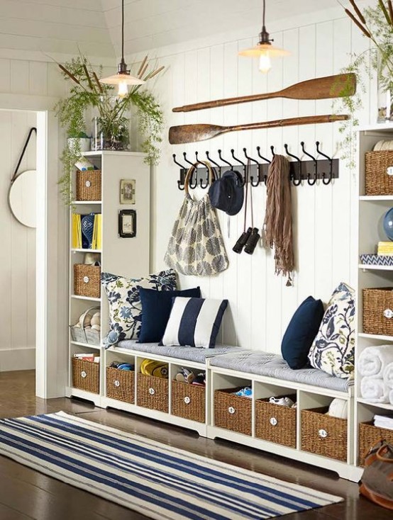 clever examples to organize your entryway easily 13 554x734 1